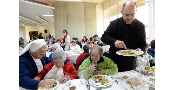 Lunch For the Elderly 10
