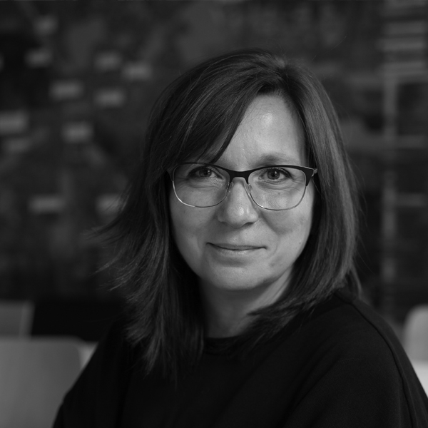 Alenka Fikfak