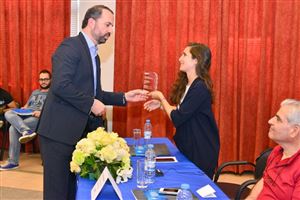 CSR-HR | Overcoming the Challenge in the Workplace 42