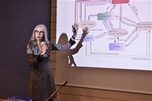 FBAE Dean Gives Lecture on the Current Financial Crisis in Lebanon 2