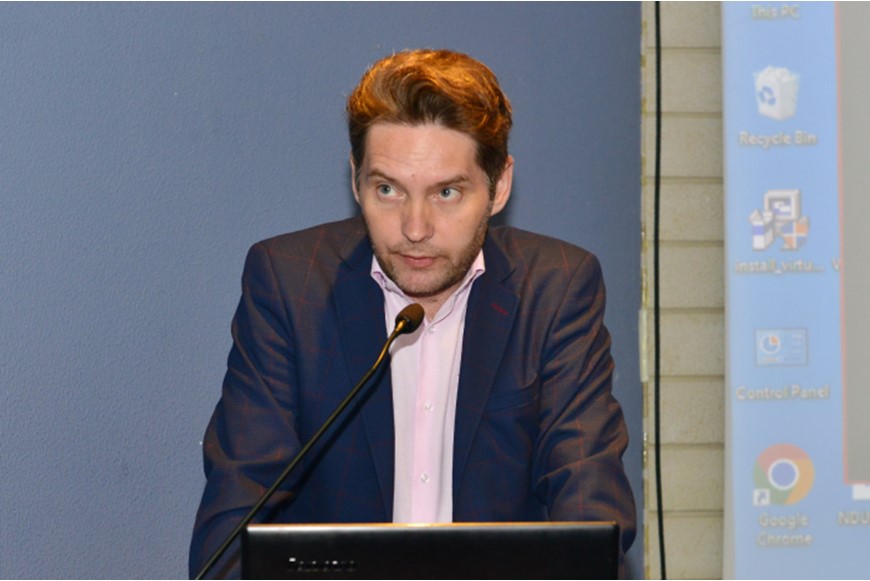 FH Invites Victor Martinovich to Give Workshop on Power and Globalization 2