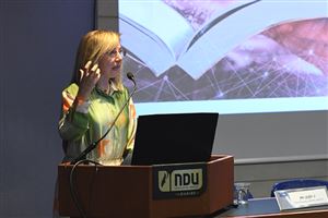 FH Organizes Symposium Lauding Arabic Language and Literature 6