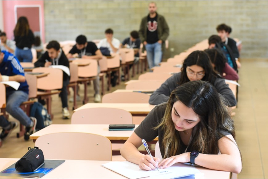 FNAS Holds 3rd Annual Math Competition for High Schoolers 7