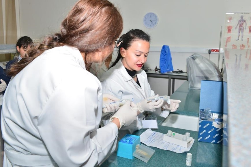 FNAS Hosts Cell Biology Workshop for School Students 9