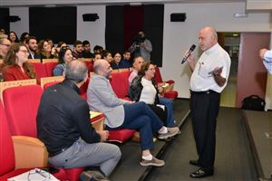 Guiding Students towards Healthy Personal Relationships 12