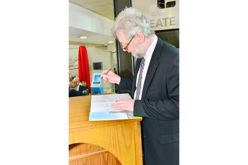 Inaugurating the Lebanese Aboard the Titanic Paintings into  the LERC LMM at NDU 45