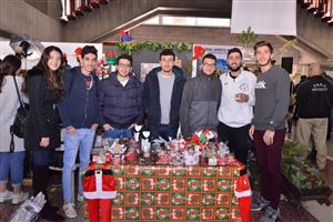 Making Spirits Bright 4