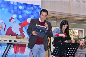 Making Spirits Bright 19