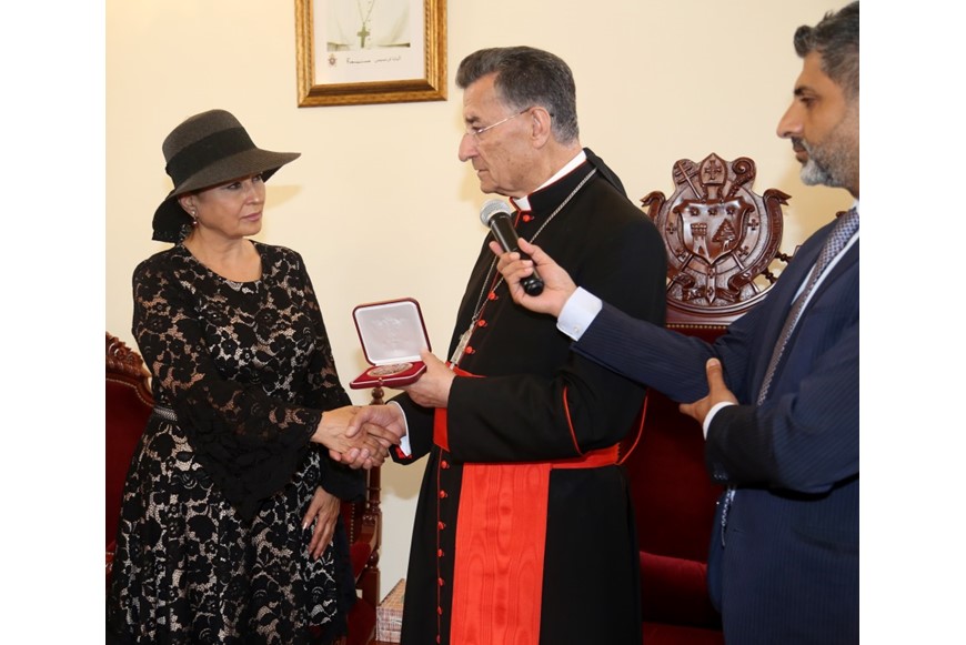 Maronite Patriarch Honors Guita Hourani  1