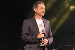 Marwan Khoury Performs at NDU in Support of Student Financial Aid 11
