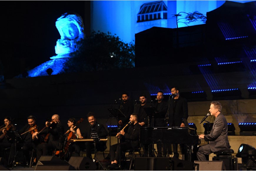 Marwan Khoury Performs at NDU in Support of Student Financial Aid 17
