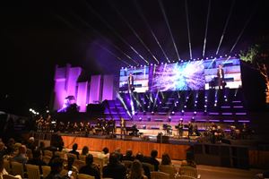 Marwan Khoury Performs at NDU in Support of Student Financial Aid 8