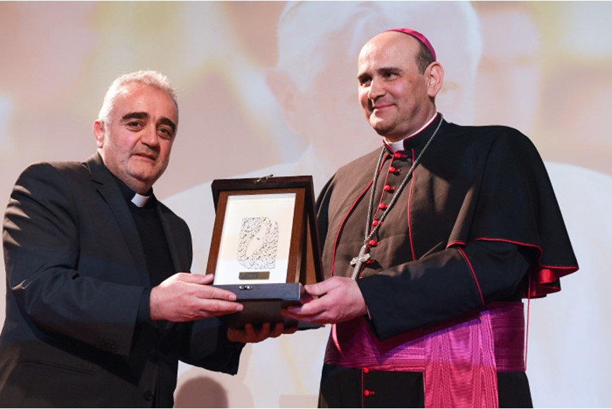 NDU Honors Pope Benedict XVI with Apostolic Nuncio to Lebanon 9