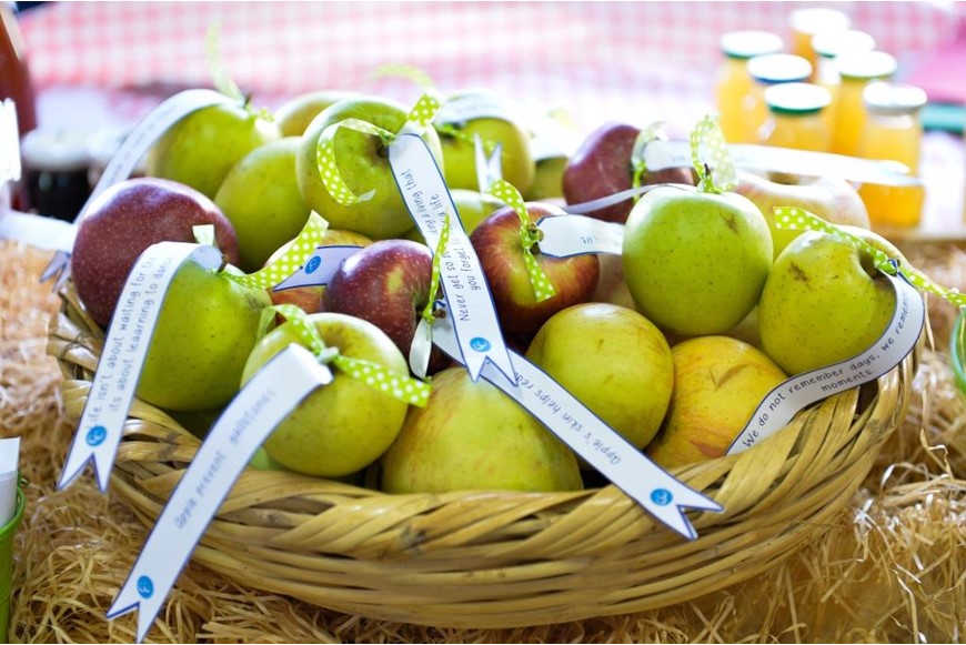 SUPPORTNG LEBANESE APPLE FARMERS 1
