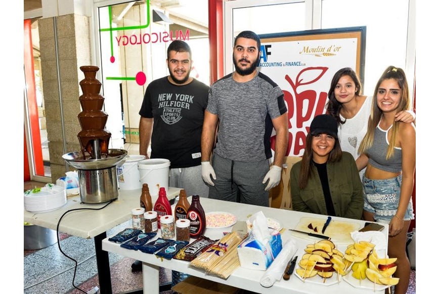 SUPPORTNG LEBANESE APPLE FARMERS 8