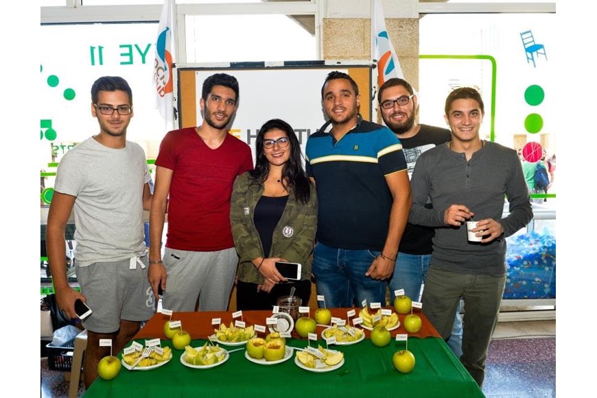 SUPPORTNG LEBANESE APPLE FARMERS 27