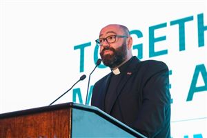 UAE Alumni Gala Dinner honoring Minister May Chidiac and MP Ali Darwish 9