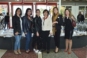 Be a Star on the Christmas Charity Tree  7