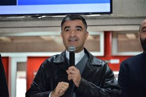 Be a Star on the Christmas Charity Tree  13