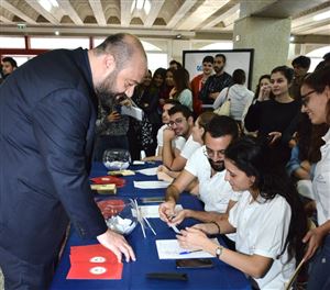 Be a Star on the Christmas Charity Tree  32