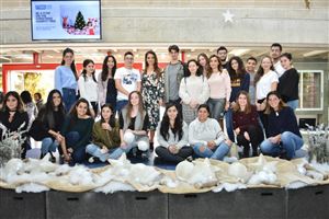 Be a Star on the Christmas Charity Tree  41