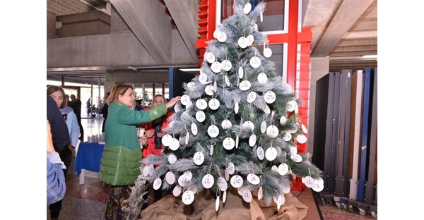 Christmas Charity Tree 2019 6