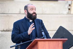  EYE 18 - In Process 10