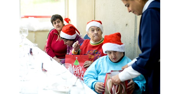 Lunch For the Elderly 16