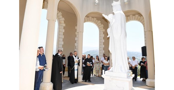 New Statue of the Blessed Virgin Mary Consecrated 14