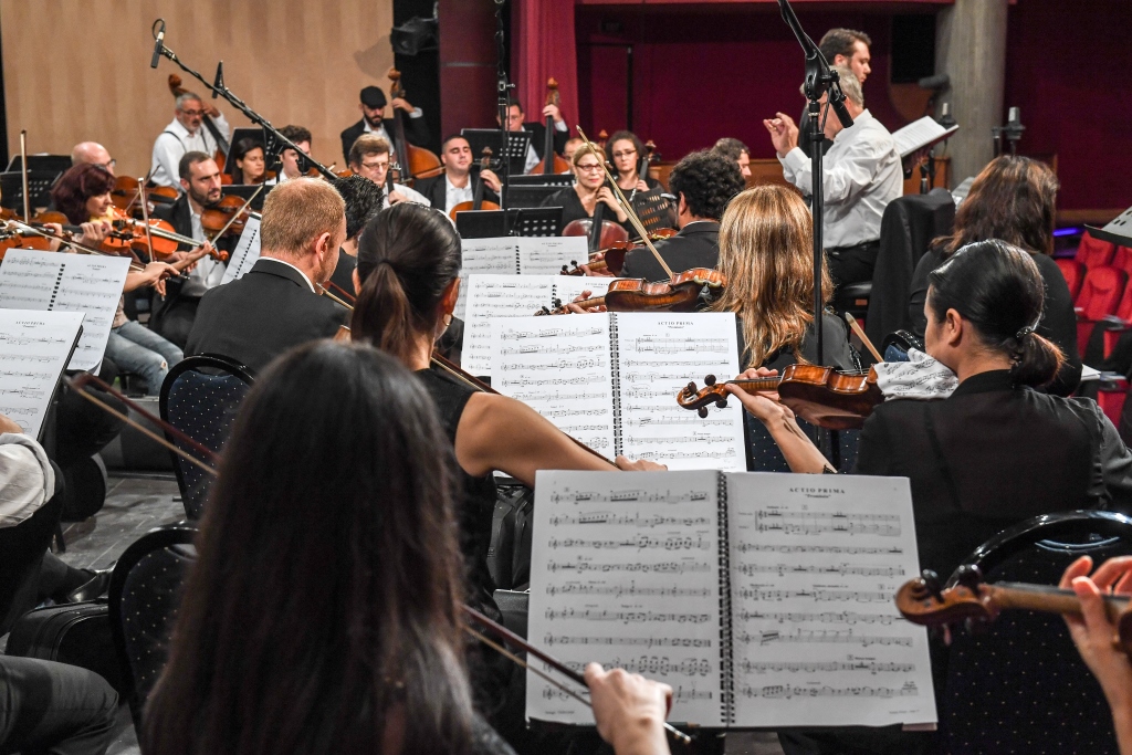 Valentino Miserachs Beata Virgo Maria